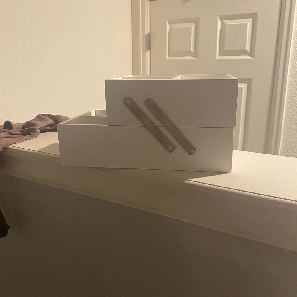 Vanity organizer